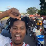 Kwesi Arthur shakes Wa