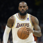 LeBron James, Los Angeles Lakers agree to 2-year, $97.1 million extension Lebron James