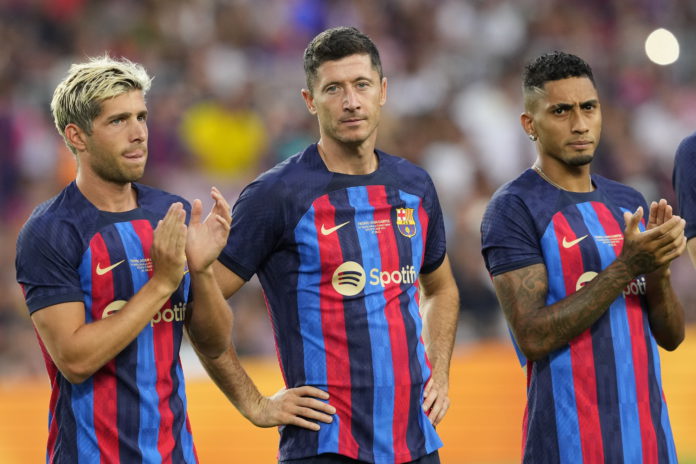 Barcelona's players (L-R) midfielder Sergi Roberto, striker Robert Lewandowski and Brazilian winger Rapinha react ahead of the Joan Gamper trophy soccer match between FC Barcelona and Pumas UNAM at Camp Nou stadium in Barcelona, Catalonia, Spain, 07 August 2022. EPA/Alejandro Garcia