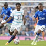 PL: Chelsea v Tottenham Hotspur preview Chelsea's Raheem Sterling (C) in action against Everton's Alexander Iwobi (R) during the English Premier League soccer match between Everton FC and Chelsea FC in Liverpool, Britain, 06 August 2022. EPA/Andrew Yates EDITORIAL USE ONLY. No use with unauthorized audio, video, data, fixture lists, club/league logos or 'live' services. Online in-match use limited to 120 images, no video emulation. No use in betting, games or single club/league/player publications