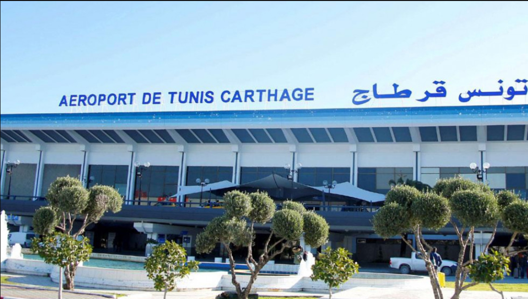 Former Tunisian minister stages protest at airport