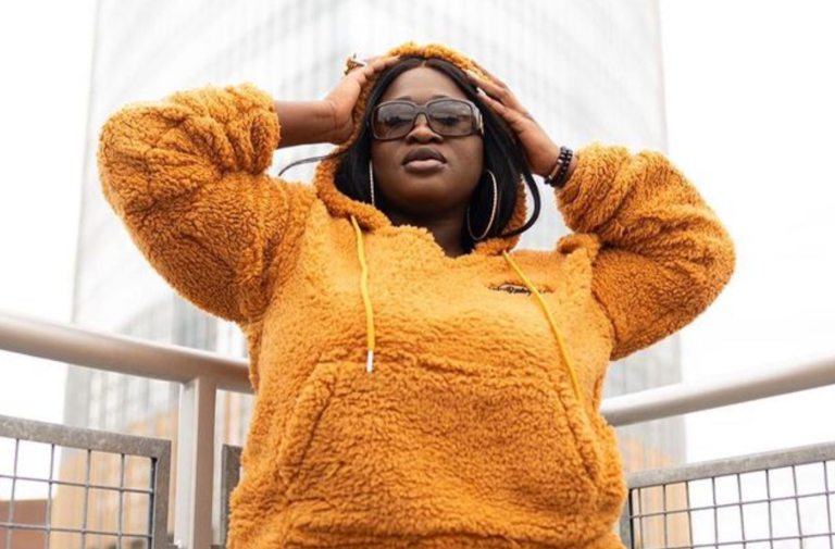 Sista Afia | credit: @sista.afia/IG