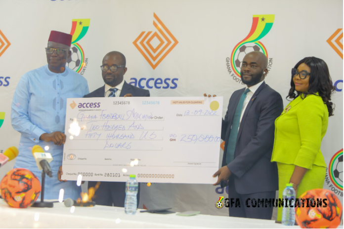 GFA boss Kurt Okraku [L] and Access Bank official [R]