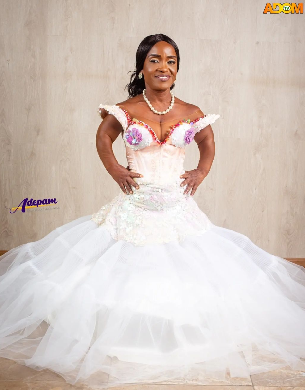 Ghanaian actress Adwoa Smart had a beautiful gown sketched by Godwin and designed by Ahmed, who took the best designer in week 7. 