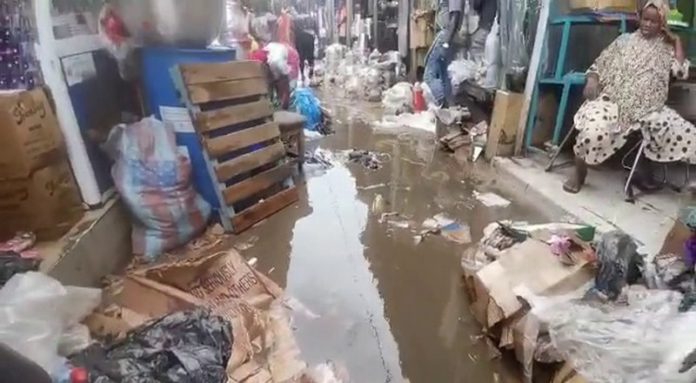 Over 1000 lockable shops flooded at Central Market;