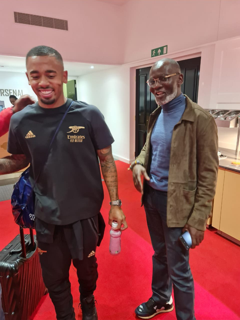 Gabby Otchere-Darko hangs out with Arsenal players after win over Spurs