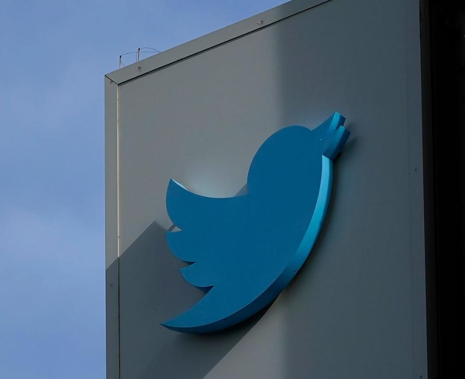 Why Twitter Blue is not available in your country as verified check