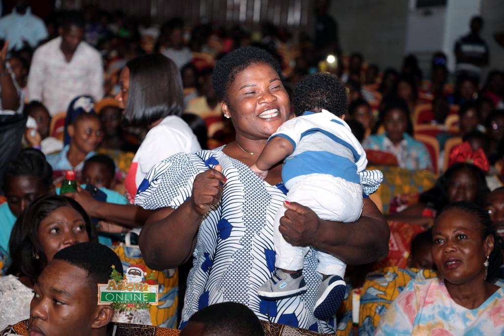 Photos: Kumawood stars thrill patrons with hilarious play at Adom TV’s Nine Lessons and Carols