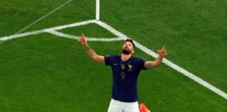 FIFA World Cup Qatar 2022 - Round of 16 - France v Poland - Al Thumama Stadium, Doha, Qatar - December 4, 2022 France's Olivier Giroud celebrates scoring their first goal REUTERS/Fabrizio Bensch