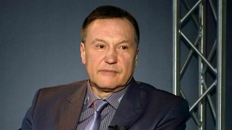 Russian critic of Putin dies after falling out of a hotel window in ...