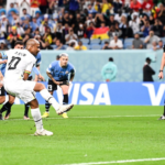 Andre Ayew fails to convert spotkick