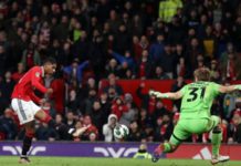 Marcus Rashford scored two goals in four minutes late on to wrap up the win