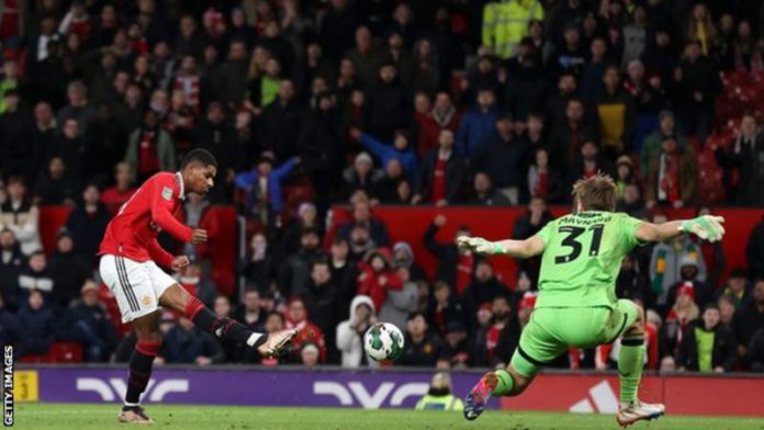 Marcus Rashford scored two goals in four minutes late on to wrap up the win