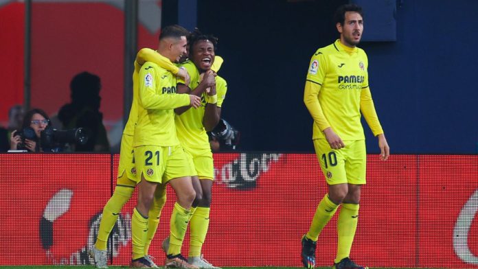 Yeremi Pino of Villareal FC celebrates scoring his side's first goal with his team matesduring the LaLiga Santander match between Villarreal CF and Real Madrid CF at Estadio de la Ceramica on January 07, 2023 in Villarreal, Spain. Image credit: Getty Images