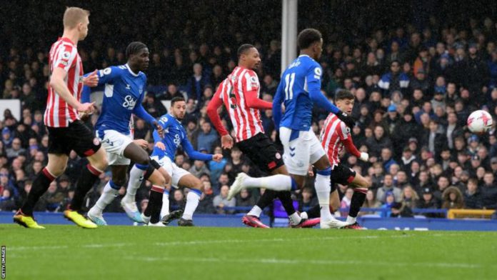 Dwight McNeil's goal after 35 seconds was Everton's quickest of the season