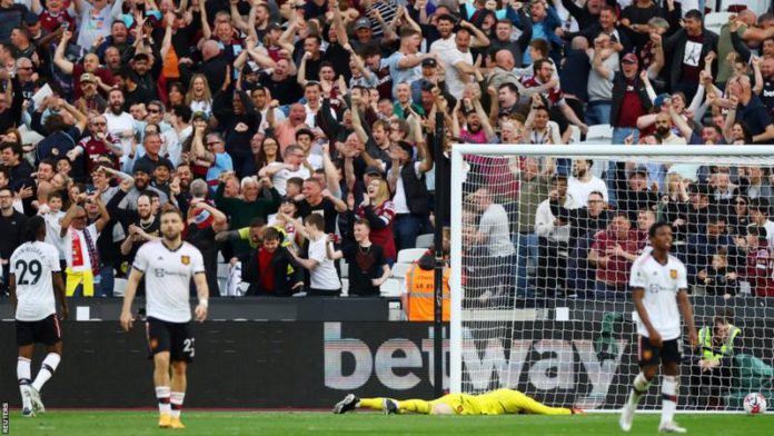 David de Gea has made four errors leading to a goal in all competitions this season, the joint most of any Premier League player, along with Tottenham goalkeeper Hugo Lloris