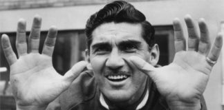 Antonio Carbajal was part of Mexico's first victory at a World Cup against Czechoslovakia in Chile in 1962