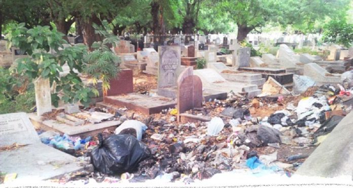 A heap of rubbish at the Osu Cemetery source: Graphiconline