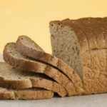 The 'correct' name for the end slice of bread has divided Brits (Image: Getty Images/Tetra images RF)