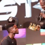 Amakye Dede crowning Kuami Eugen highlife king