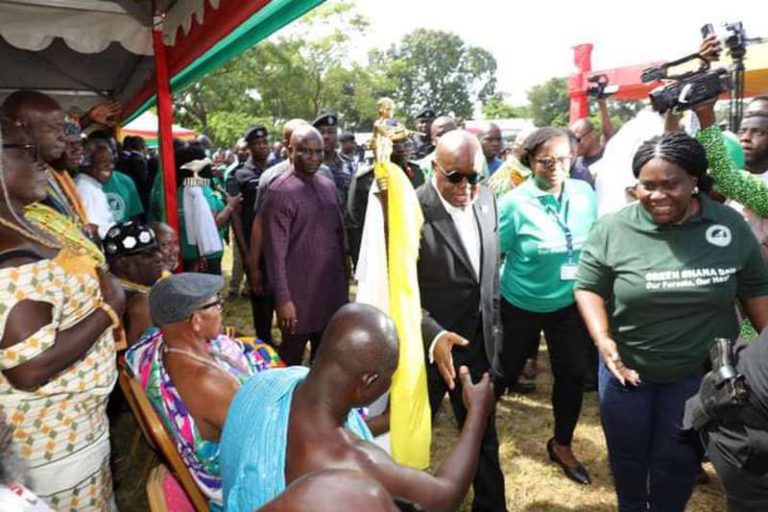 How President Akufo-Addo reacted after Mempeasem chief refused to stand for national anthem