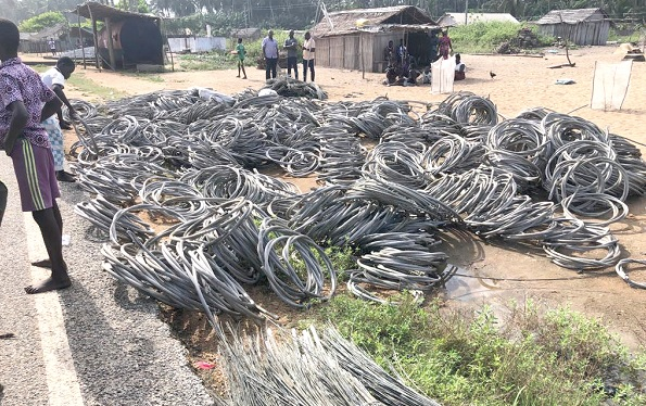 NIB busts alleged cable thieves