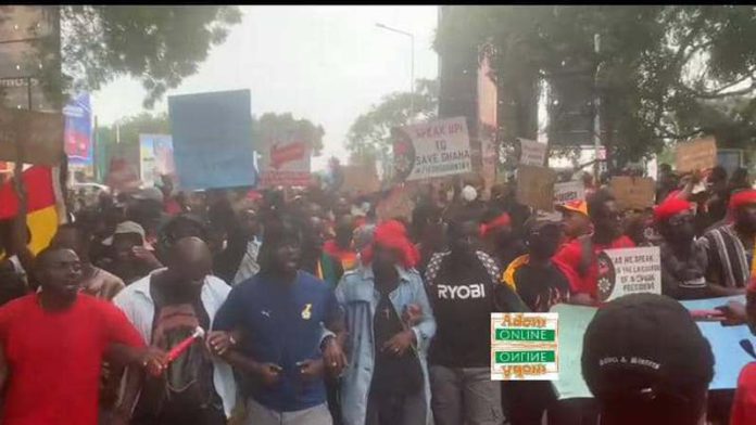 OccupyJulorbiHouse demo