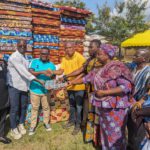 Stephen Appiah donates to victims of Akosombo dam spillage