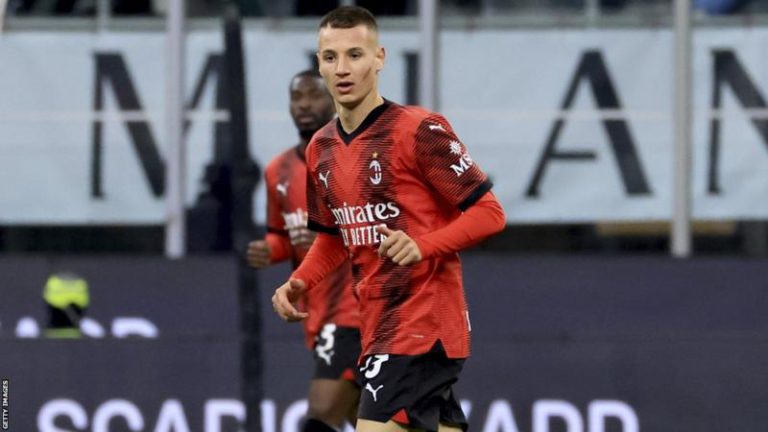 Camarda, 15, becomes youngest Serie A player