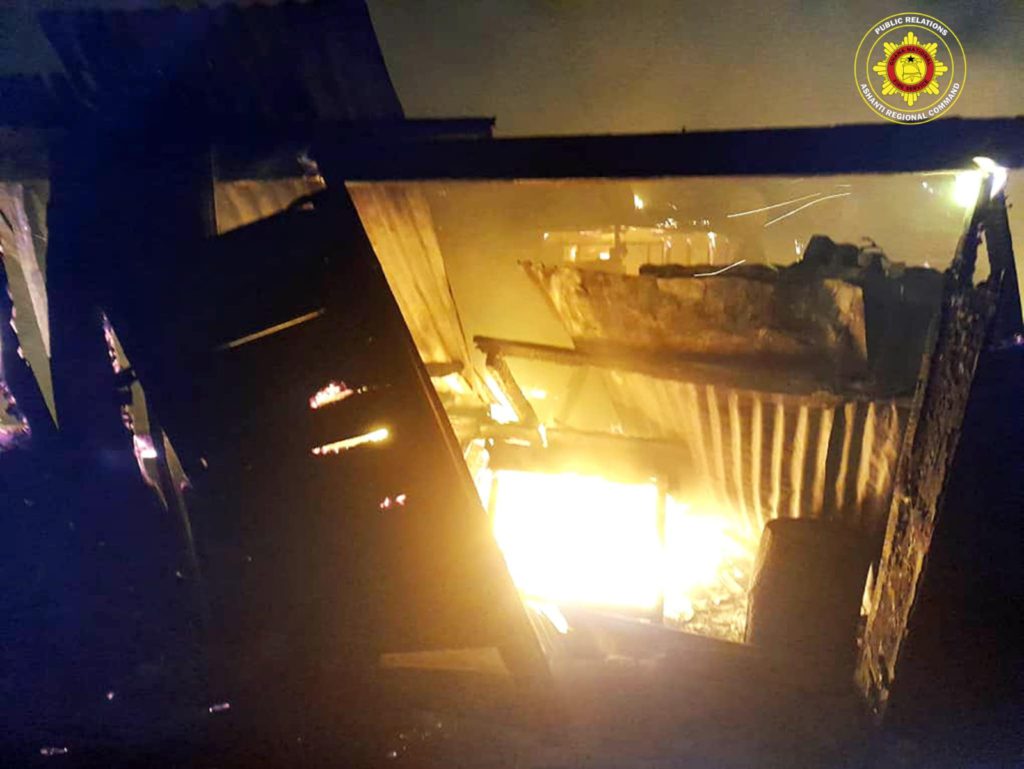 Fire destroys wooden structures at Bantama