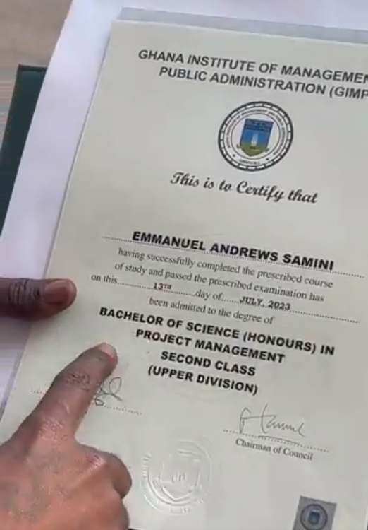 Samini shows off GIMPA Project Management degree certificate on social media, X