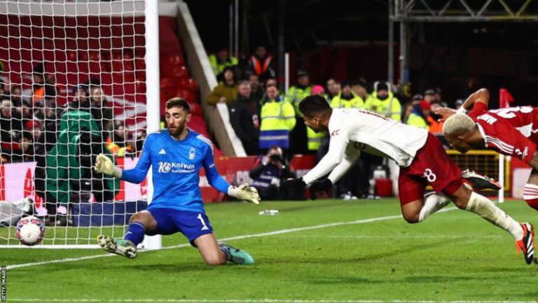 FA Cup: Late Casemiro winner helps Man Utd progress at Forest
