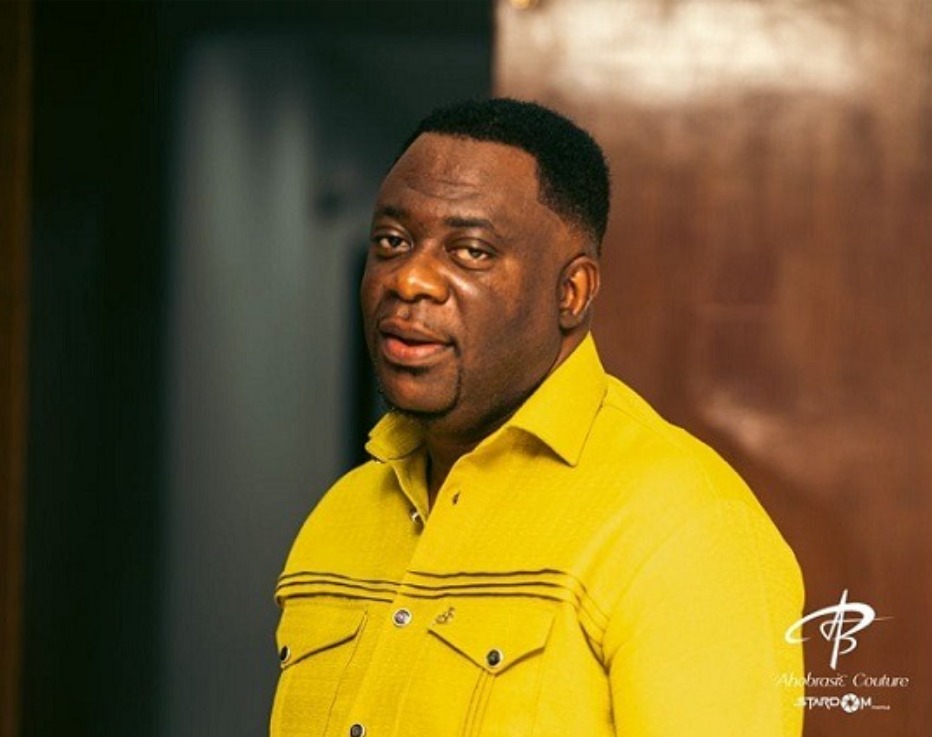 Kwabena Kwabena’s manager exposes friends for pocketing payment meant