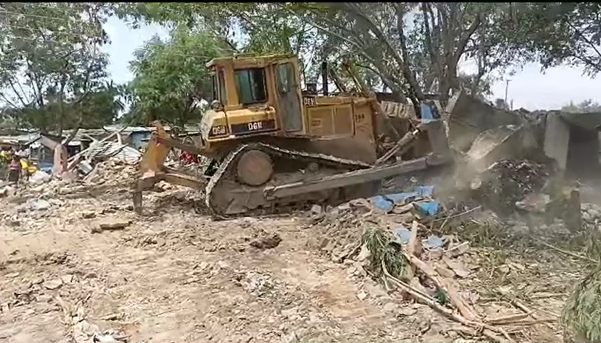 Clampdown on crime: Buduburam ghettos, Liberia camp demolished