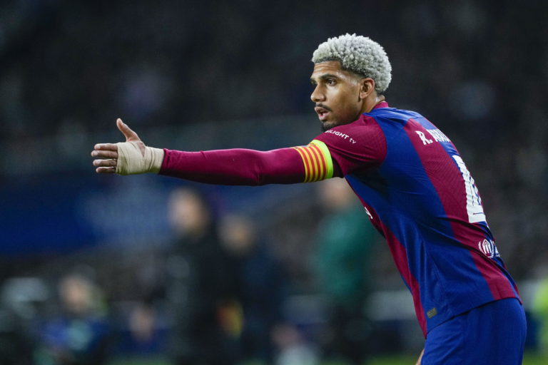 UCL Preview: Barcelona host Napoli as PSV head to Dortmund