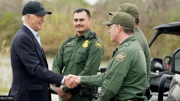 Biden and Trump make competing trips to US-Mexico border