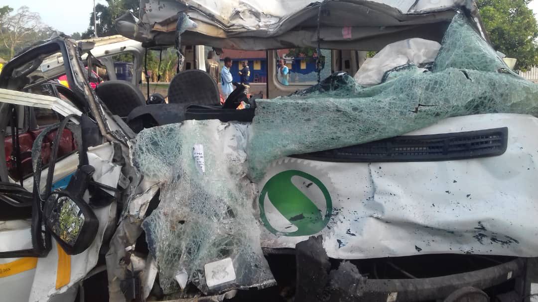 21 confirmed dead, others injured in gory accident on Kumasi-Accra ...
