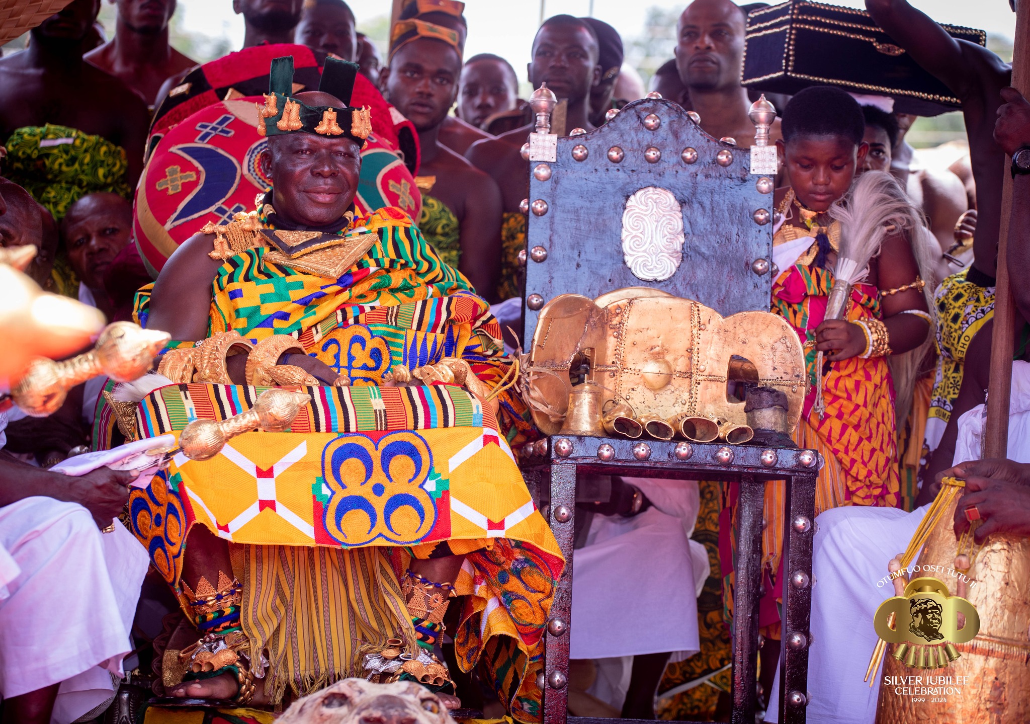 Check out rare photos of the Golden Stool