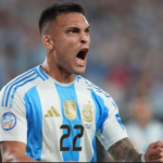 Argentina beat Chile to make Copa America quarters