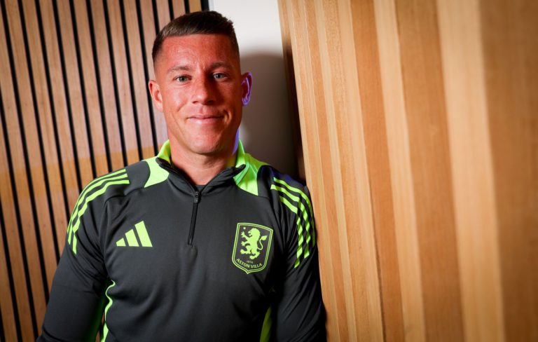 Aston Villa sign midfielder Barkley from Luton