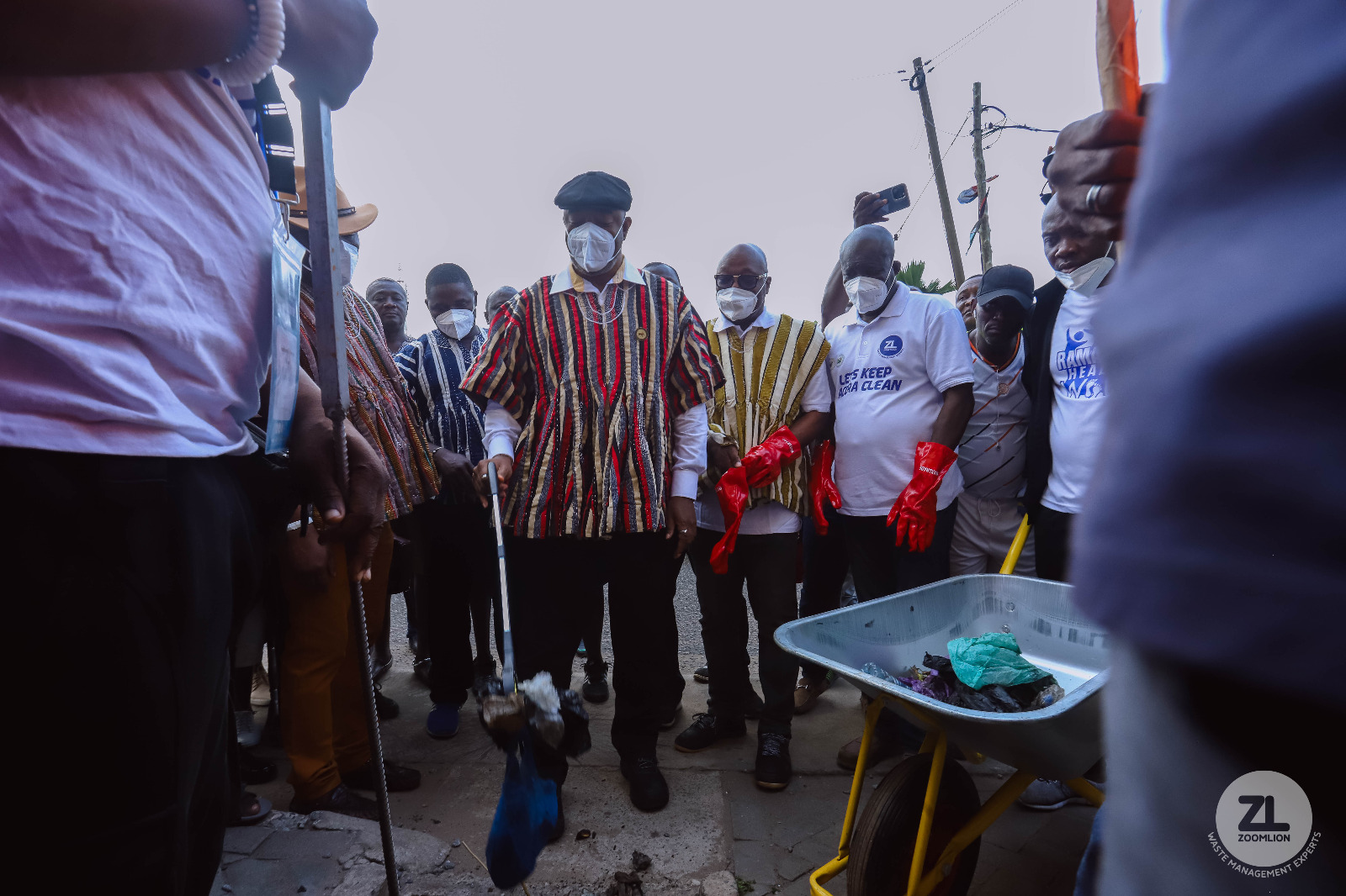 Ga Mantse, Minister join forces to clean Accra