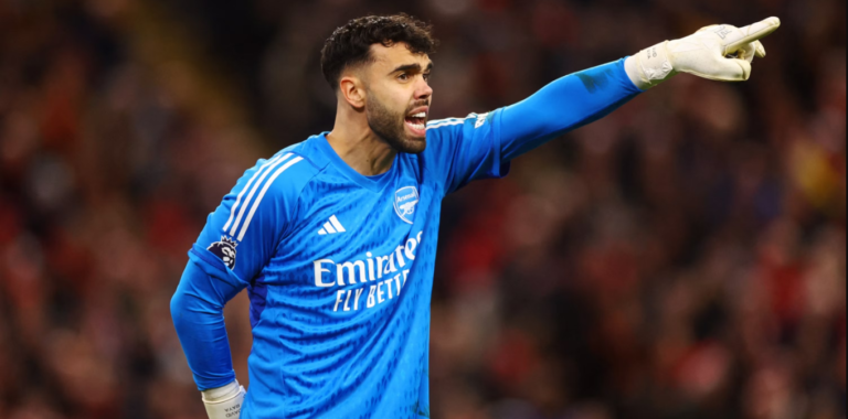 Raya makes £27m Arsenal move after season on loan
