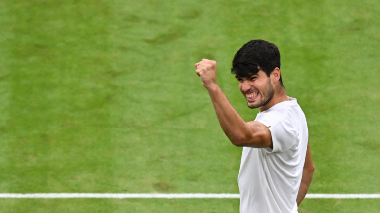 Alcaraz sets up Medvedev semi-final at Wimbledon