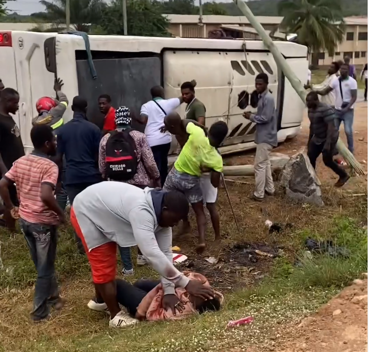 Ivorians on excursion in Ghana involved in accident at Anomabo