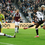 Isak scores again as Newcastle beat 10-man Villa