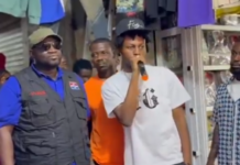 Kweku Flick joins Bawumia’s team for door-to-door campaign in Kumasi