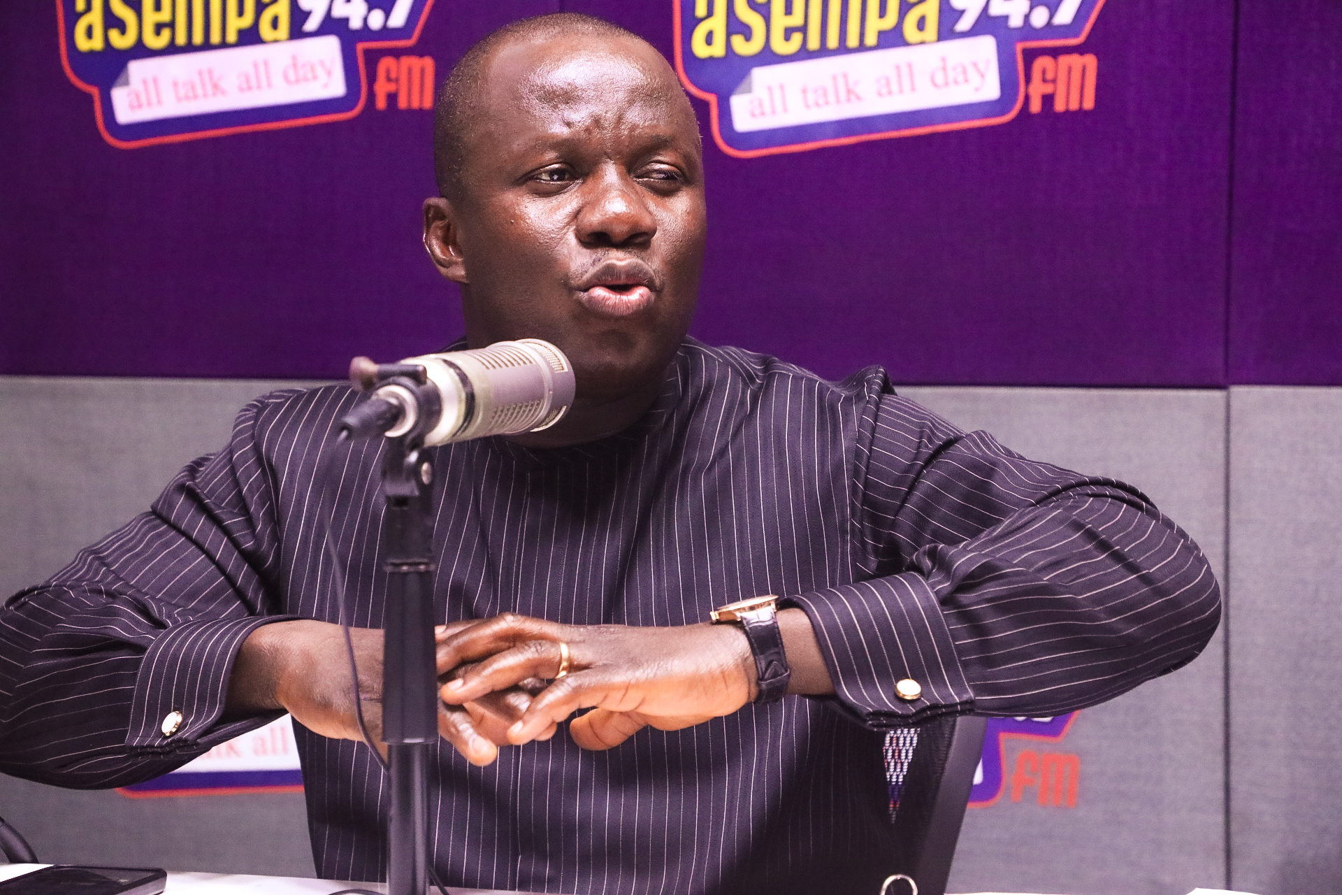 Minority urges Foreign Minister to practice quiet diplomacy, avoid populist social media moves