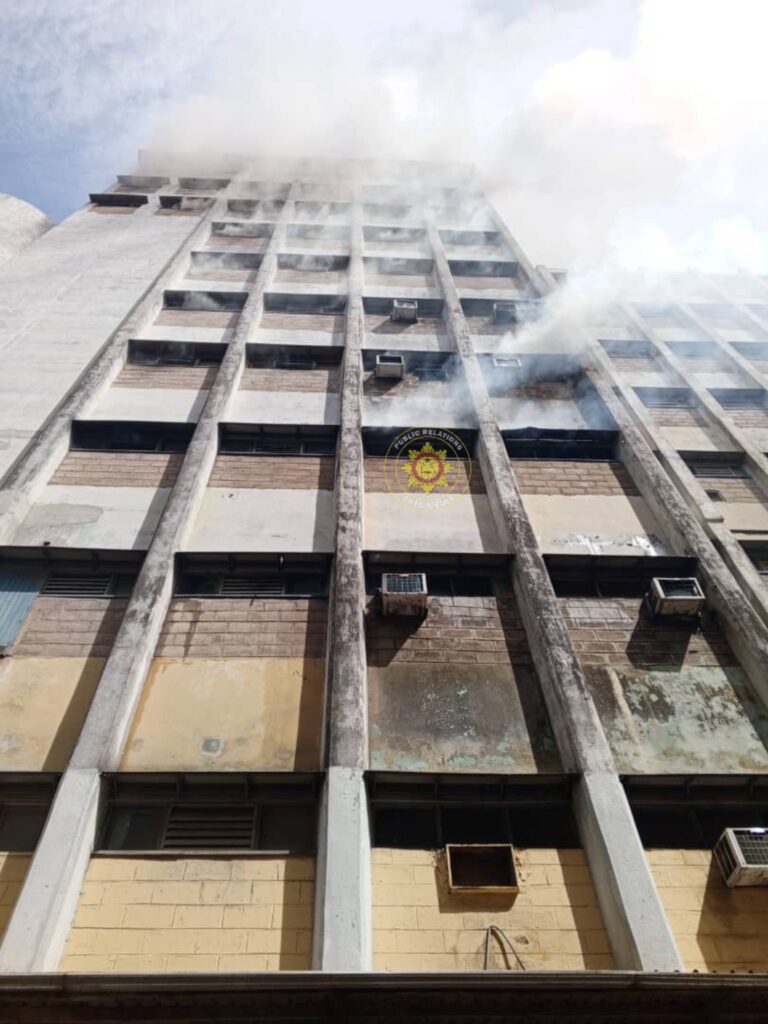 Tema: Fire destroys equipment at Flour Mill