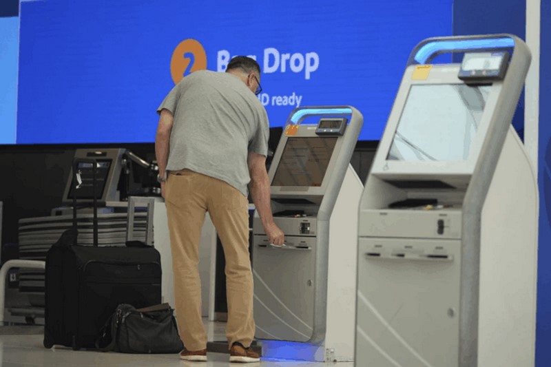 United is narrowing its check-in window for US flights. Here’s how it compares to other airlines