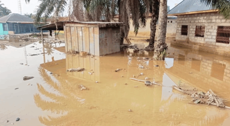 Flood displaces residents, shop owners in Bibiani